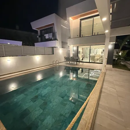 Apartment Luxury With Private Pool Sifne Alacati Cesme